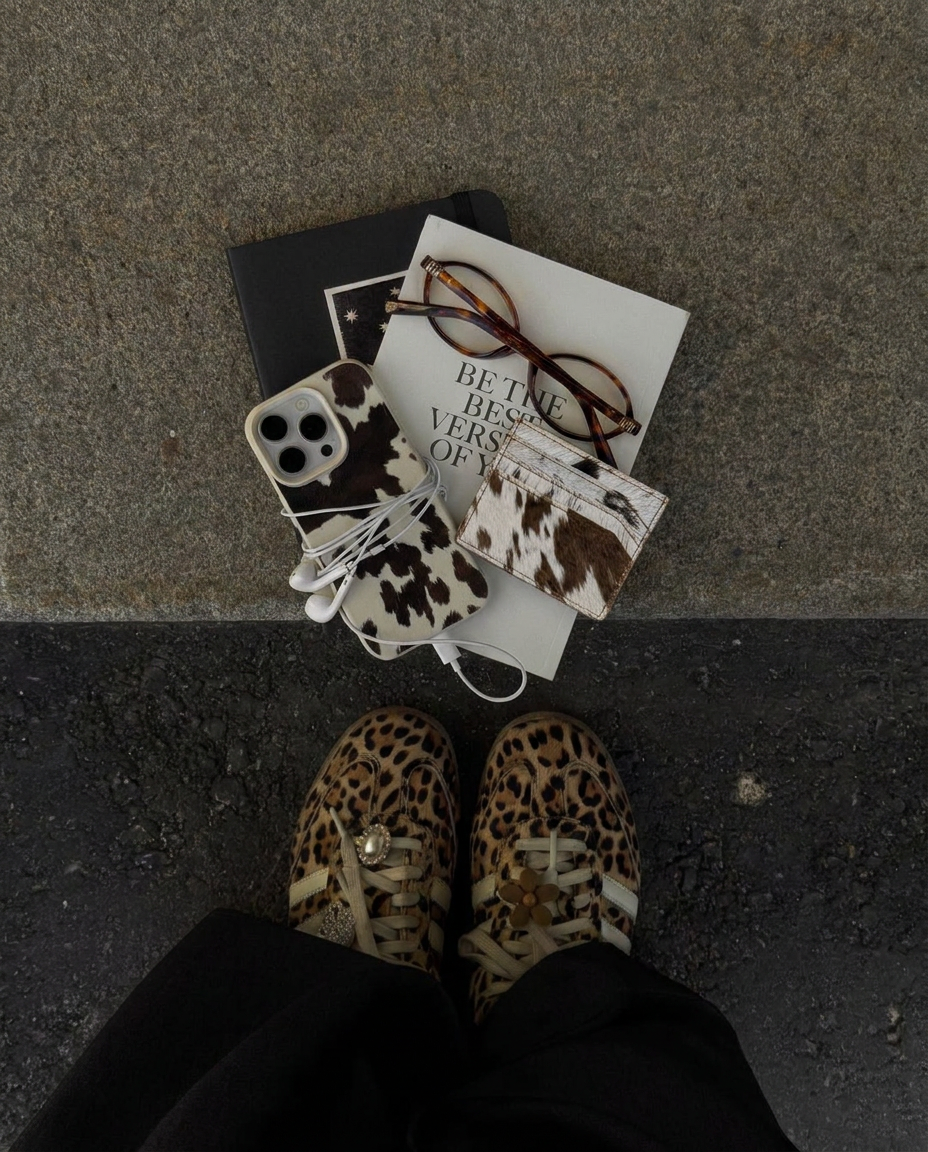 Arcadia CowHide Cardholder