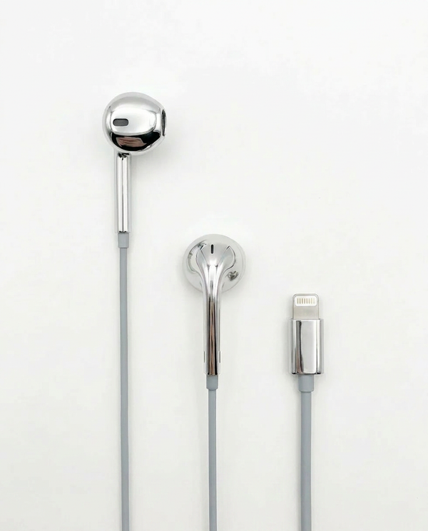 Chrome Wired Earbuds mirror finish – Arcadia Row