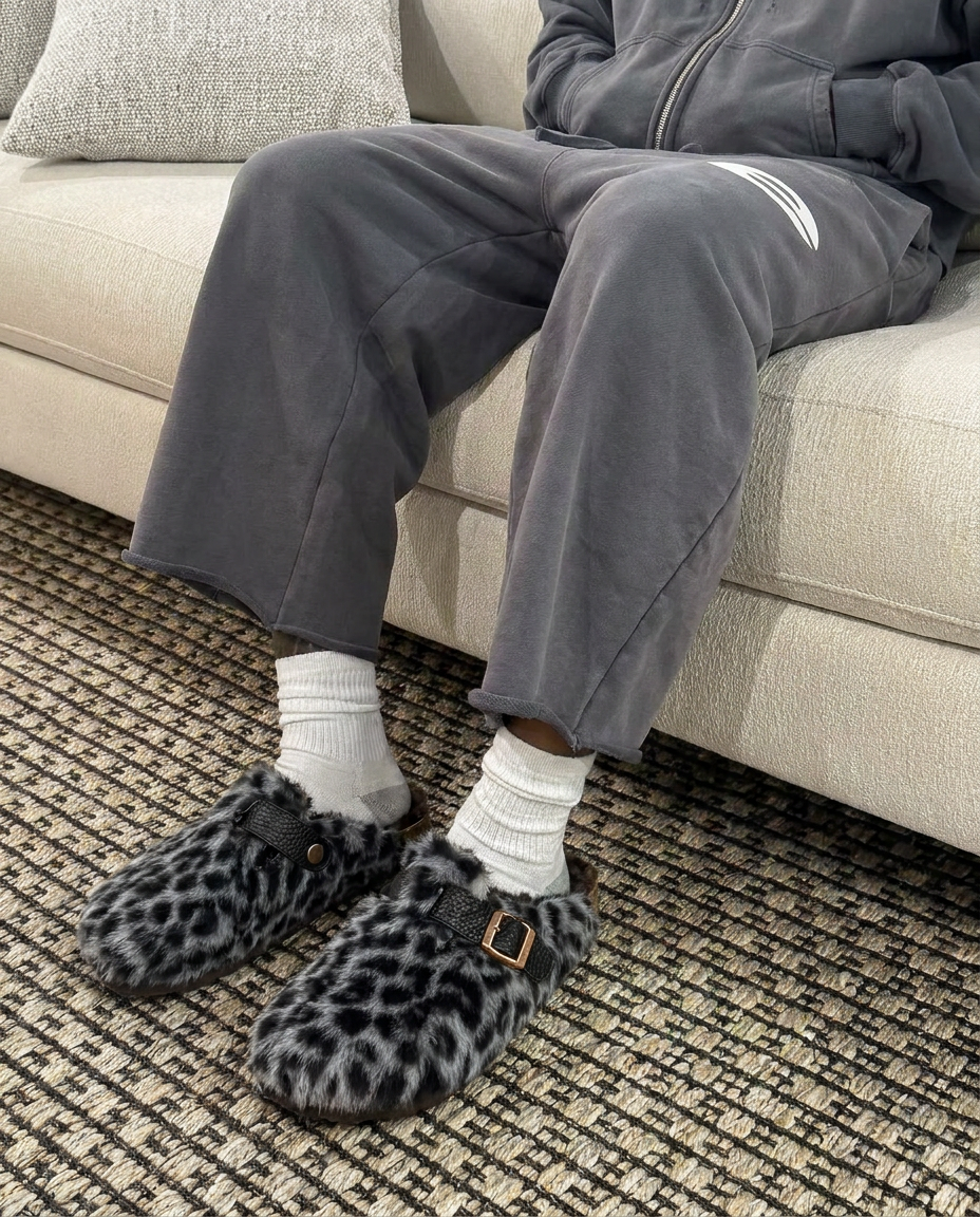 Arcadia Leopard Fur Clogs Snow